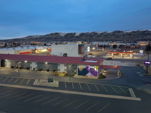 Spark by Hilton Rock Springs, Exterior