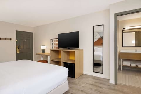 Spark by Hilton Rock Springs, Room