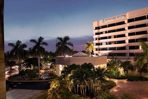Embassy Suites Boca Raton, Exterior