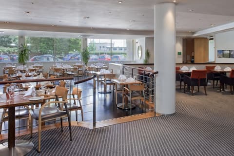 Best Western London Heathrow Ariel Hotel, Restaurant