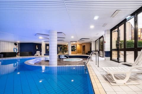 Mercure Tours Sud, Pool