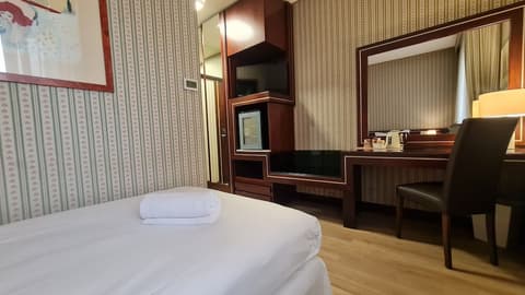 Garden Hotel Michelangelo, Room