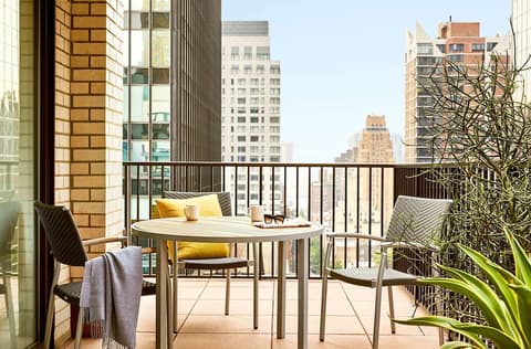 The Fifty Sonesta Hotel New York, Room