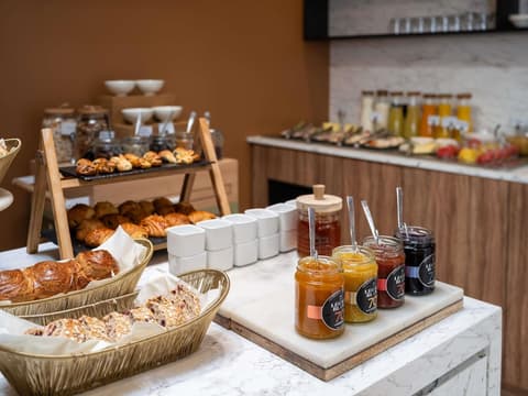 Hôtel Mercure Paris 15 Porte de Versailles, Breakfast area