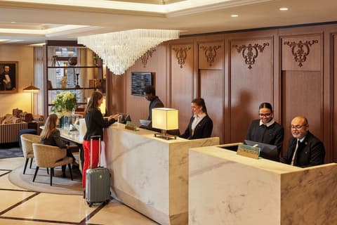 Sofitel Paris Baltimore Tour Eiffel Hotel, Reception