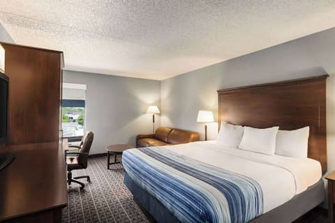 AmericInn by Wyndham Madison West, Room