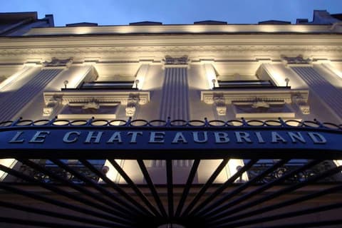 Hôtel Chateaubriand Champs Elysées, Exterior