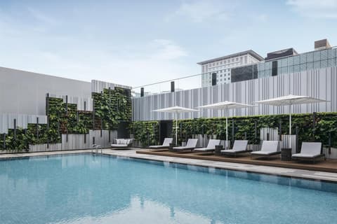 Hilton Singapore Orchard, Pool