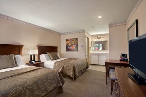 Days Inn by Wyndham San Diego Hotel Circle, Room