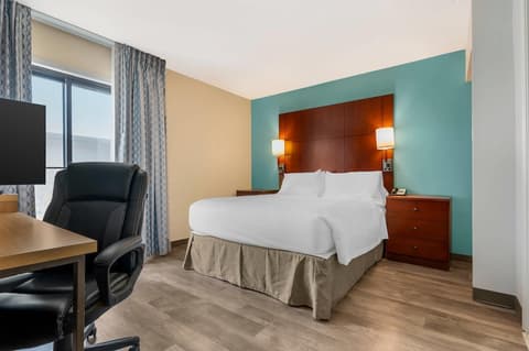 MainStay Suites St. Louis - Galleria, Room