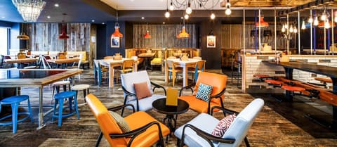 Manchester Portland By Sunday, Restaurant