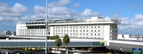 Miami International Airport Hotel, Exterior