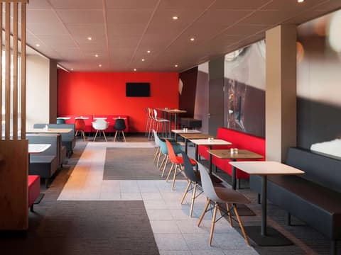 ibis Nürnberg Hauptbahnhof, Breakfast area