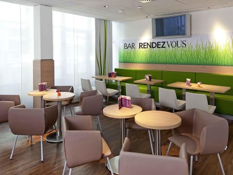 ibis Augsburg Hauptbahnhof, Bar (on property)