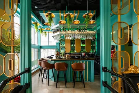 The Colony Hotel, Bar (on property)