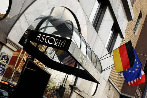 Hotel Astoria, Sure Hotel Collection by Best Western, Property entrance