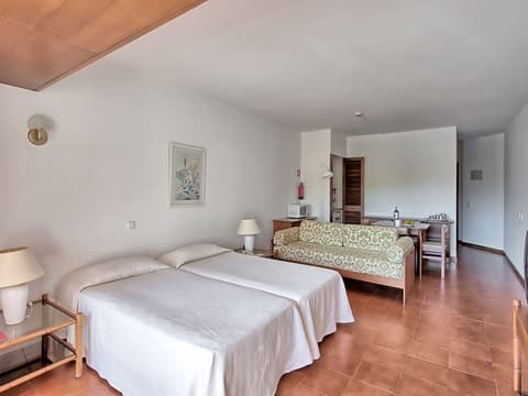 Dom Pedro Portobelo, Room