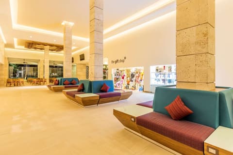 Occidental Costa Cancún All Inclusive, Lobby