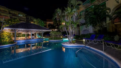 Bougainvillea Barbados, Pool