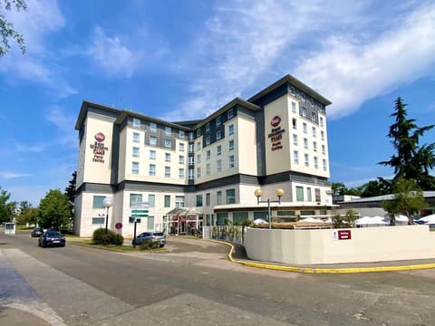 Best Western Plus Paris Saclay, Exterior