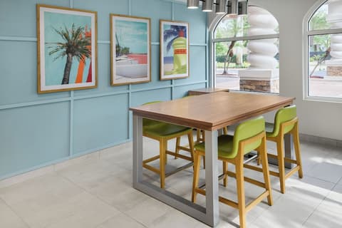 Hampton Inn Ft Lauderdale-Plantation, Lobby sitting area