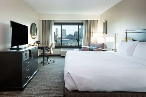 Crowne Plaza Memphis Downtown Hotel by IHG, Room