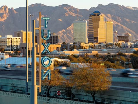 voco The Tuxon by IHG, Exterior