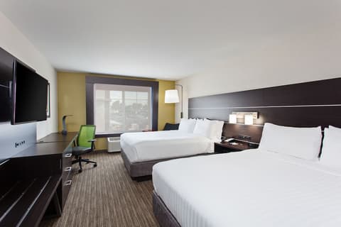 Holiday Inn Express Hotel & Suites Oakland-Airport by IHG, Room