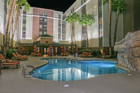 Hampton Inn Tropicana, Terrace/patio