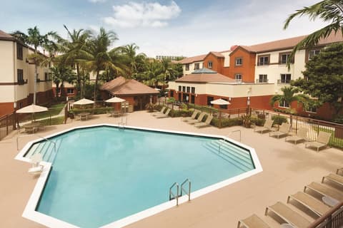 HYATT house Miami Airport, Pool