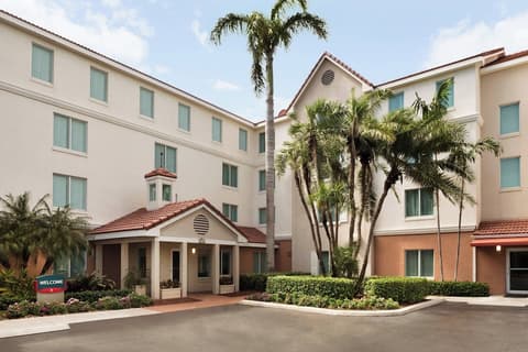 Towneplace Suites by Marriott Boca Raton, Exterior