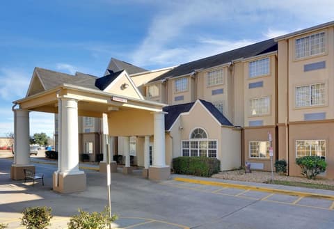 Microtel Inn & Suites by Wyndham Scott/Lafayette, Exterior