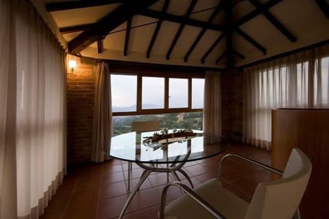 Perusia Hotel, Interior detail