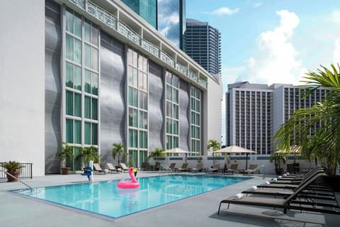 Courtyard by Marriott Miami Downtown, Pool