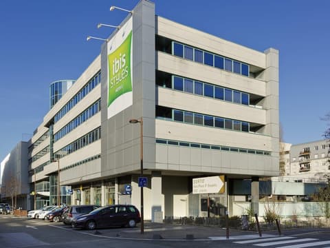 ibis Styles Massy Opera Hotel, Exterior