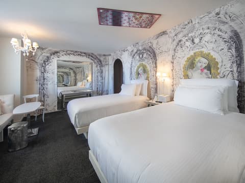 SAHARA Las Vegas, Room