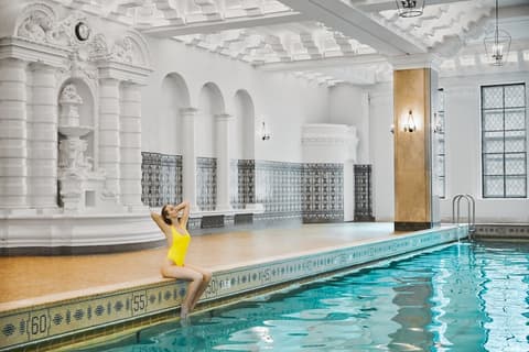 InterContinental Chicago Magnificent Mile by IHG, Pool
