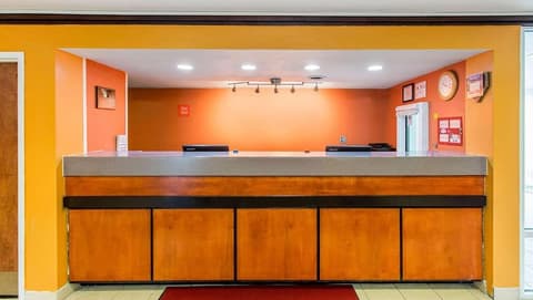 Studios & Suites 4 Less Charlotte, Reception