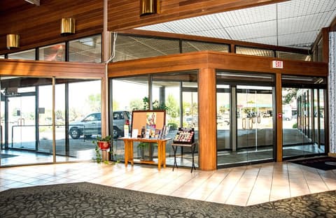 Ramada by Wyndham Cedar City, Interior entrance