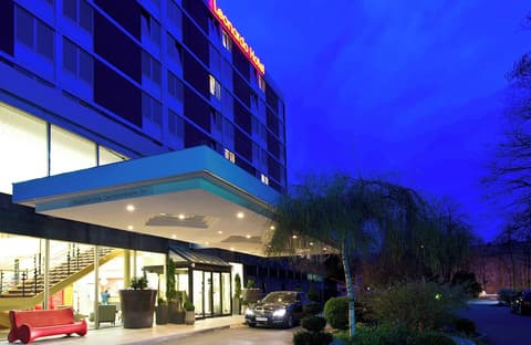 Leonardo Hotel Munich Arabellapark, Front of property - evening/night