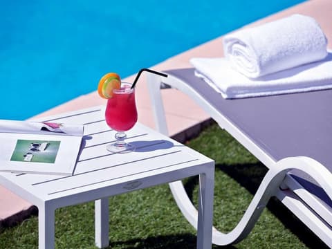 Mercure Orange Centre, Miscellaneous