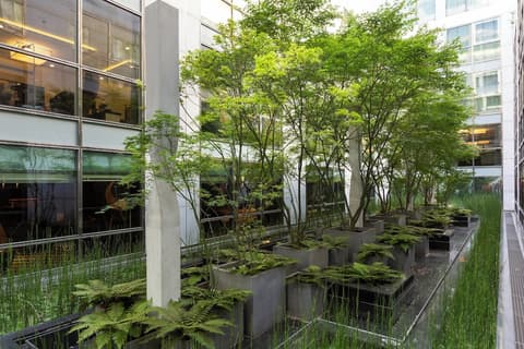 La Clef Tour Eiffel Paris by The Crest Collection, Garden