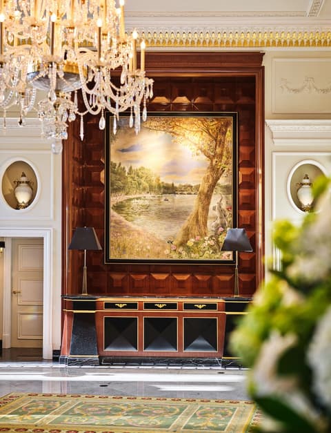 The Dorchester, Reception