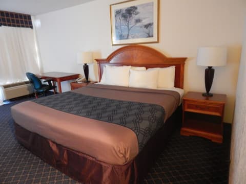 North Miami Beach Gardens Inn & Suites, Room