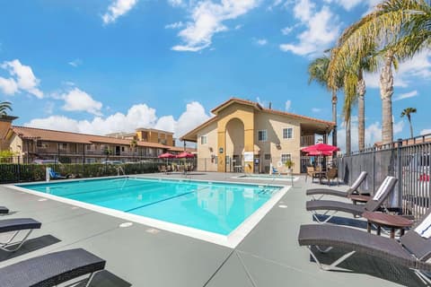 Best Western Plus Ontario Airport & Convention Center, Pool