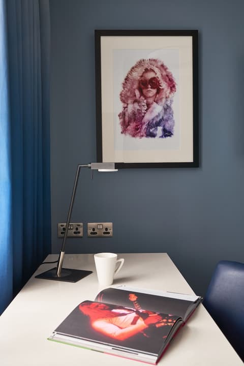 The Cumberland, London, Room