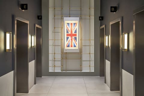 The Cumberland, London, Interior entrance