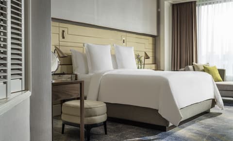 Four Seasons Hotel Singapore, Room