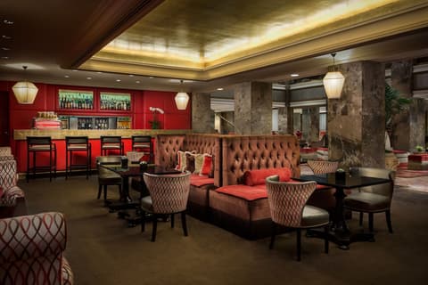 The Michelangelo Hotel, Breakfast area