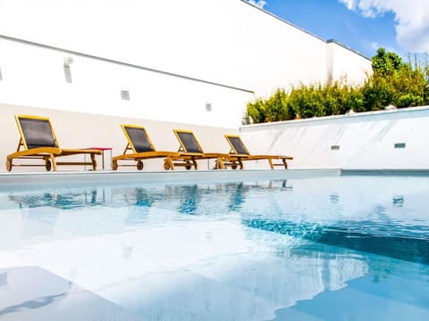 Novotel Blois Centre Val de Loire Hotel, Pool